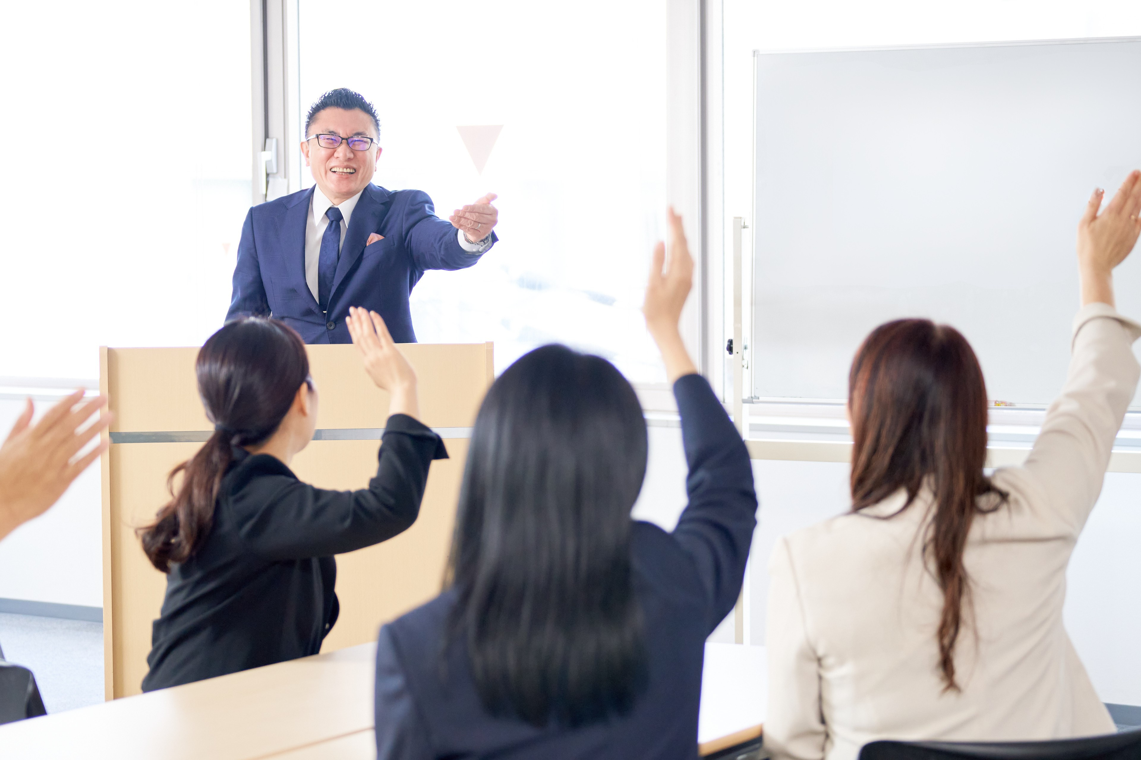 製造業の未来を支える人材育成、年間契約で企業を革新！