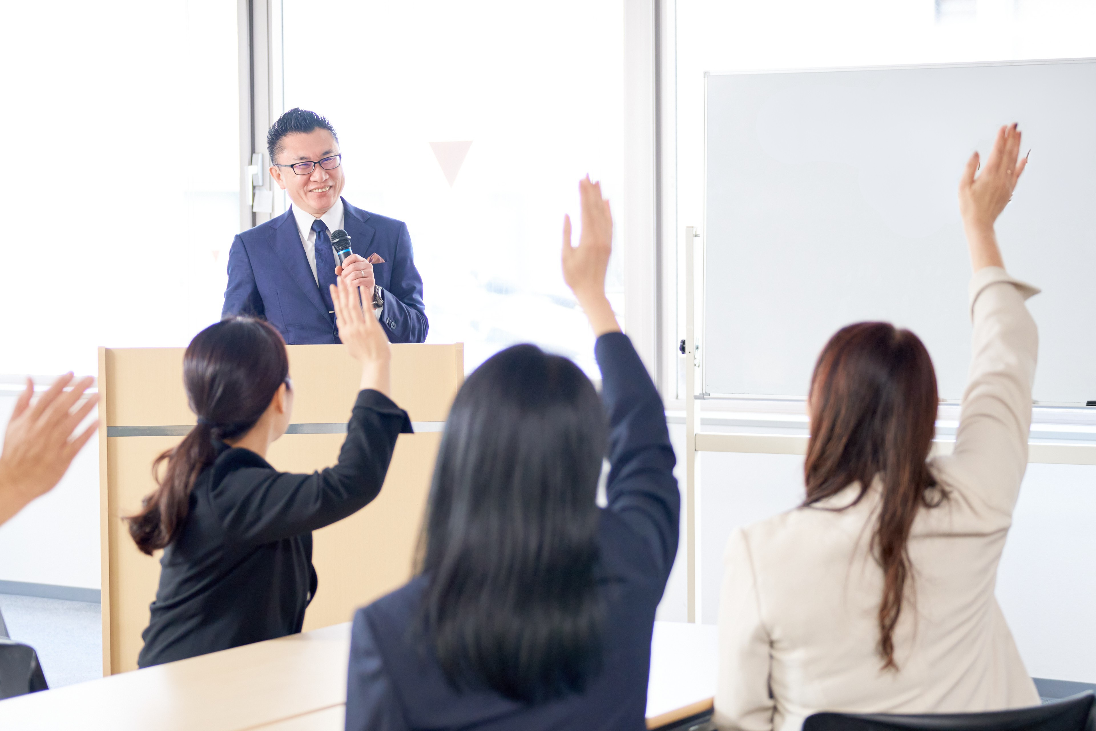 あなたの美容クリニックを辞めない組織文化へ！