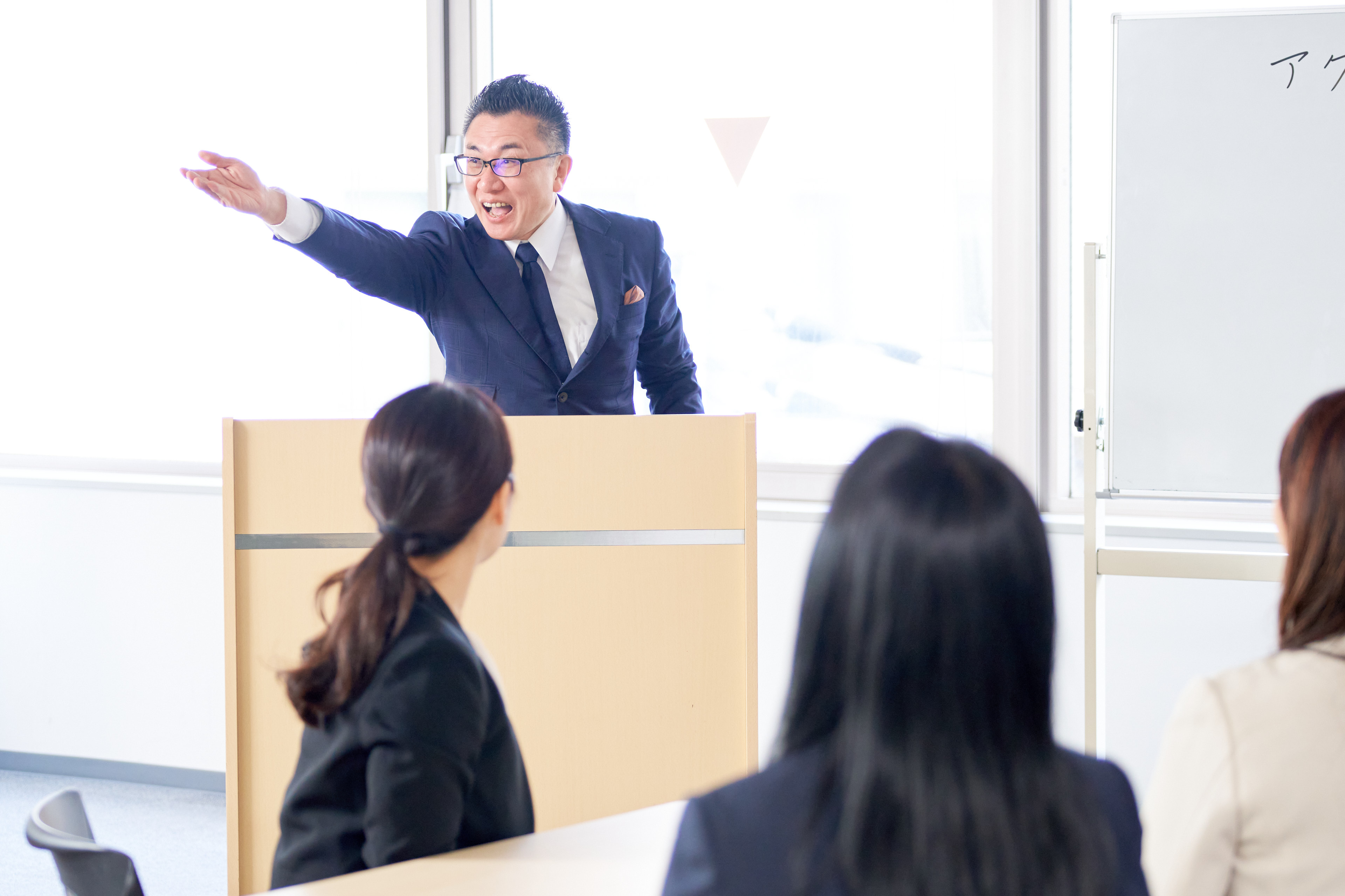 介護職員のチームワークを強化し、心のつながりを深めよう！
