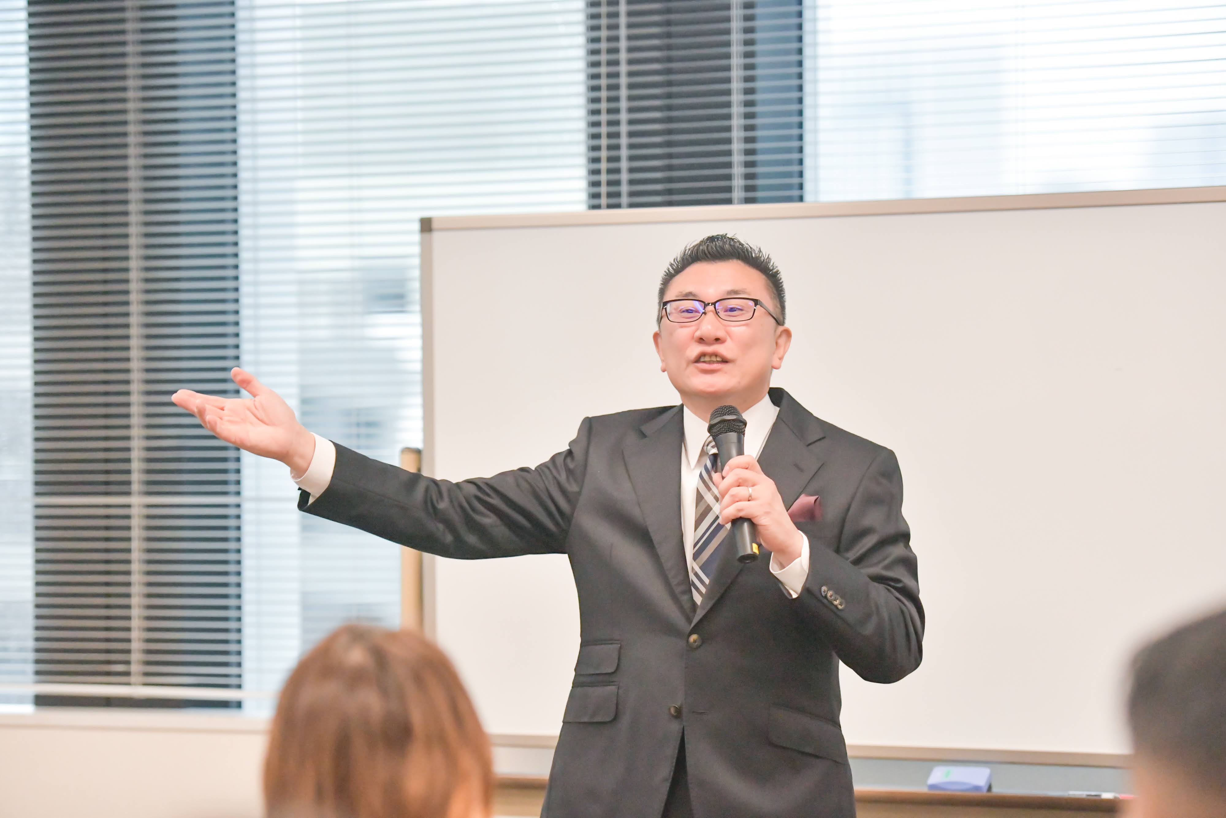 不動産業界必見！モチベーションを高める研修でチーム力を強化しよう